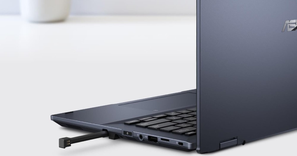 Zdjęcie Laptop z rysikiem